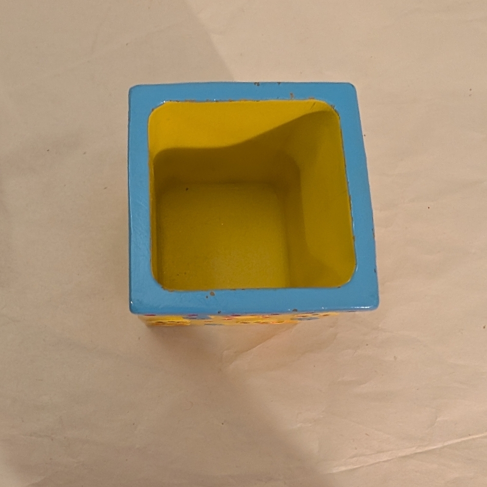 Vintage 2004 Claire's Trinket Box Smiley Face and Sun - Missing Smile Dangle - Picture 8 of 8